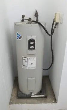 Reparación y Mantenimiento de Calentadores Cilíndricos en Guatemala 3